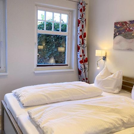 Hotel Zum Strandlaufer Аренсхоп Екстериор снимка