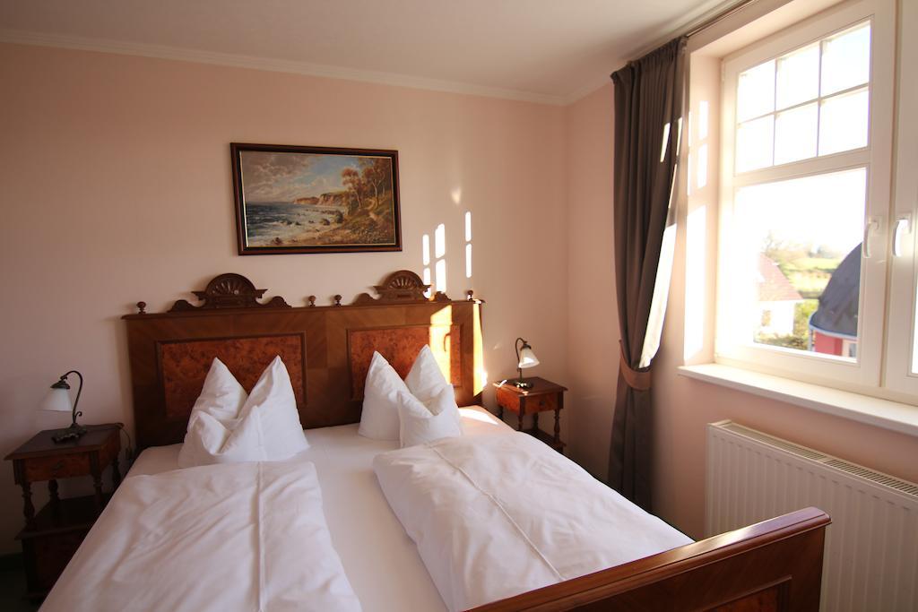 Hotel Zum Strandlaufer Аренсхоп Стая снимка